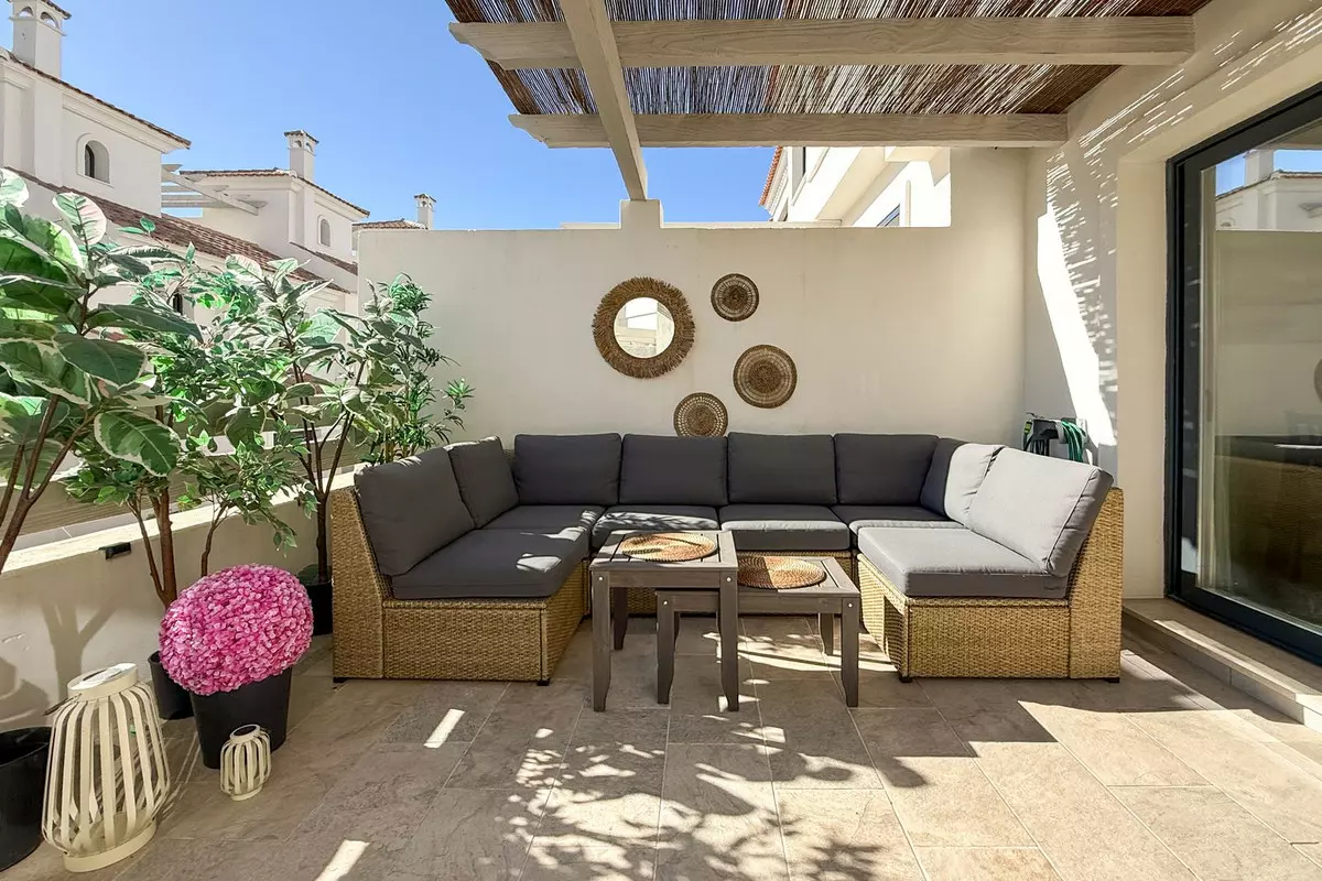 3-bedroom Town House In Estepona, Spain (153 M²)
