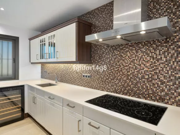2-bedroom Apartment In Marbella, Spain (139 M²)