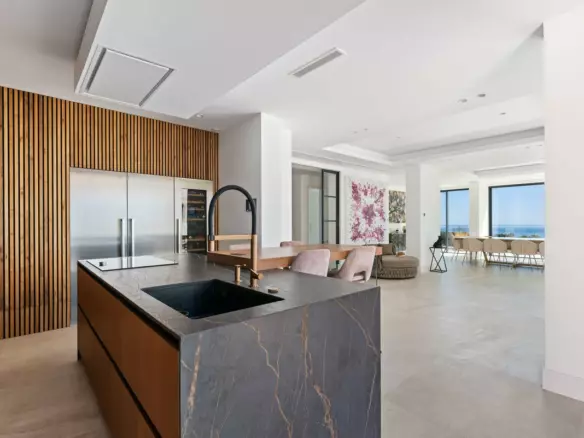 4-bedroom Villa In Marbella, Spain (429 M²)