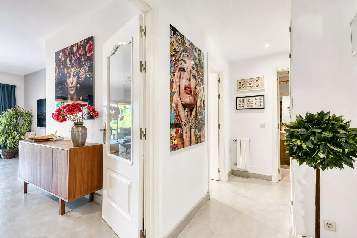 2-bedroom Apartment In Málaga, Spain (117 M²)