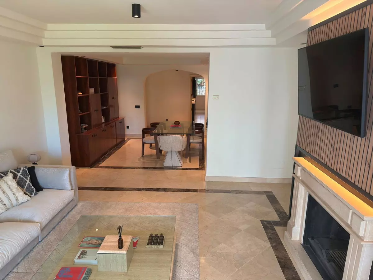 3-bedroom Apartment In Marbella, Spain (178 M²)
