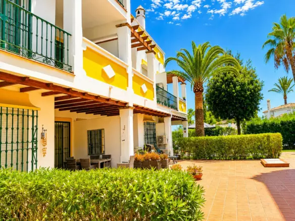 2-bedroom Apartment In Marbella, Spain (93 M²)