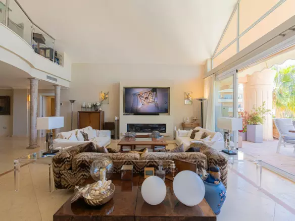 3-bedroom Apartment In Marbella, Spain (263 M²)