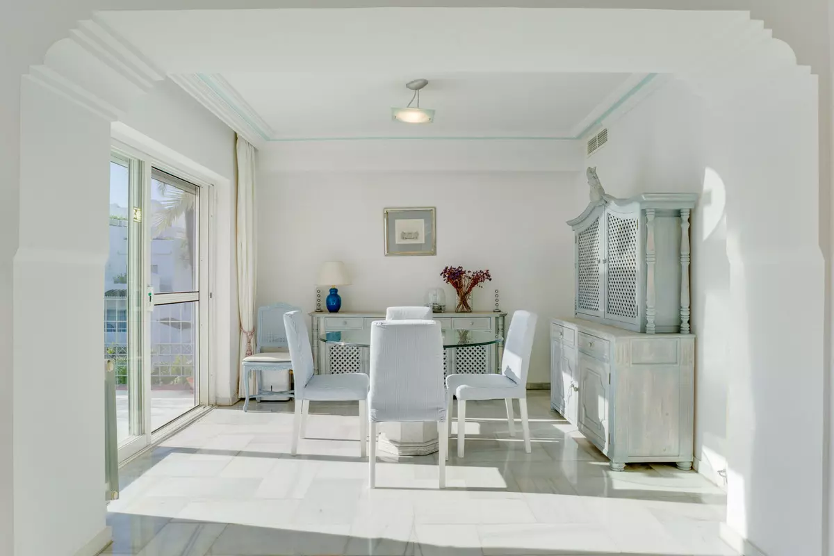 3-bedroom Apartment In Marbella, Spain (312 M²)