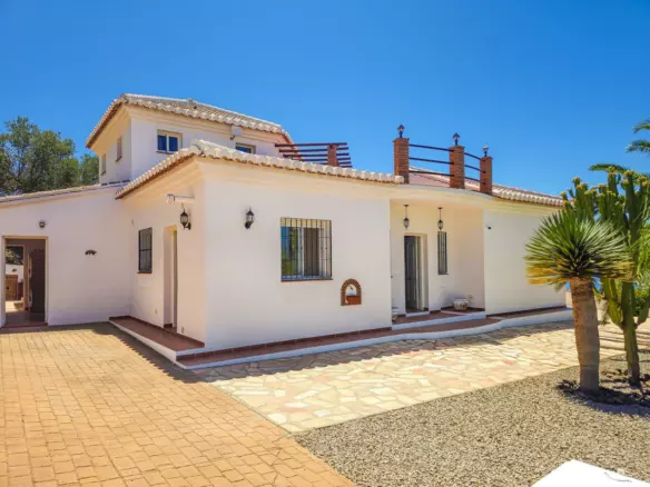4-bedroom Villa In Vélez – Málaga, Spain (181 M²)