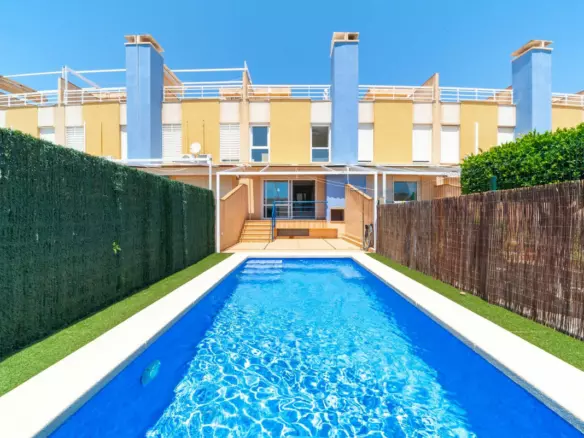 3-bedroom Town House In Orihuela, Spain (177 M²)