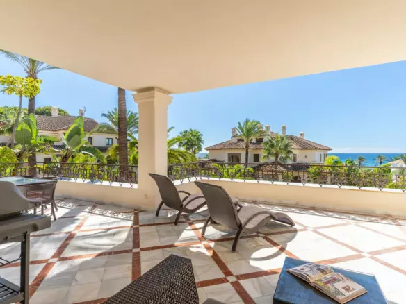 3-bedroom Apartment In Marbella, Spain (226 M²)