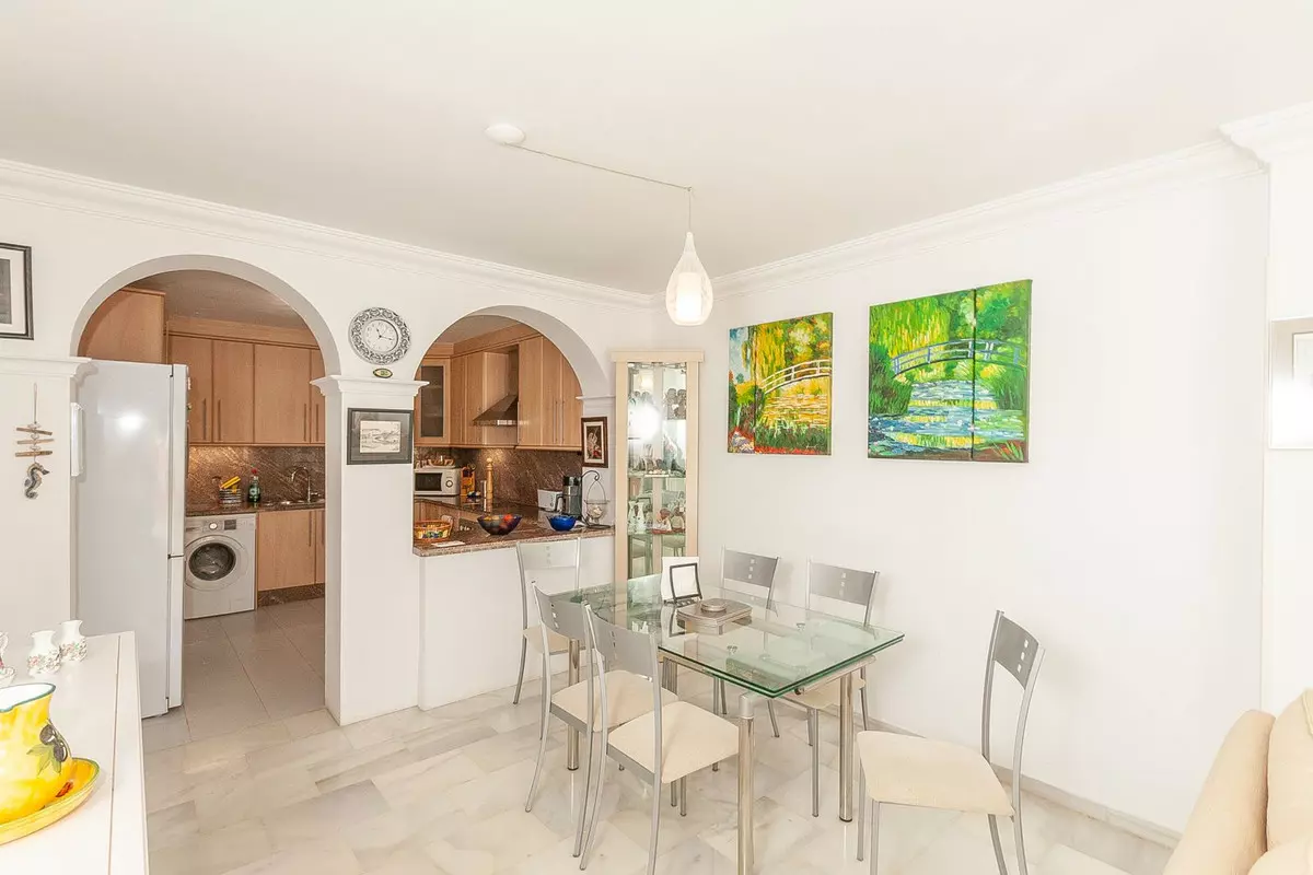 2-bedroom Apartment In Marbella, Spain (87 M²)