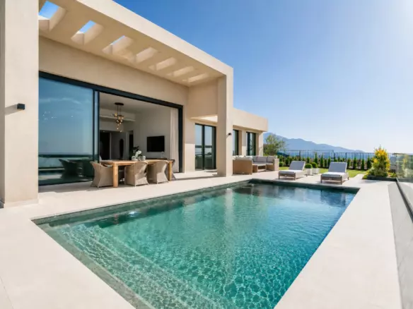 3-bedroom Villa In Benahavis, Spain (211 M²)