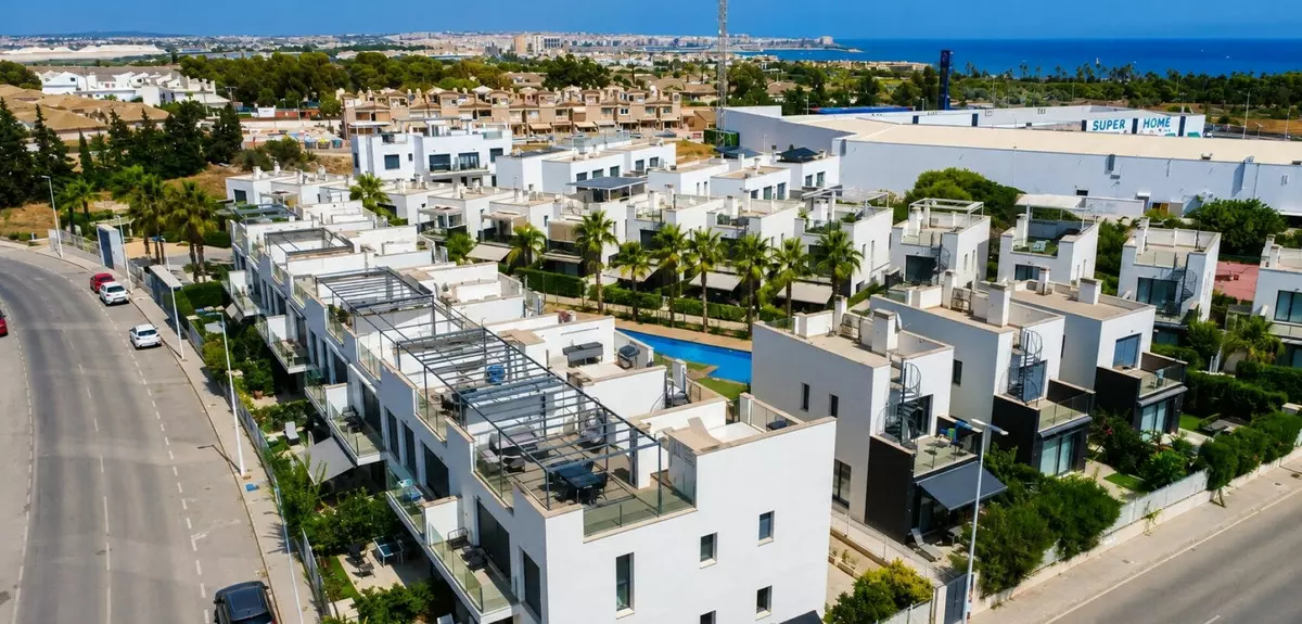 3-bedroom Apartment In Orihuela, Spain (78 M²)