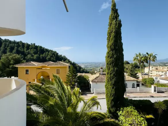 3-bedroom Town House In Mijas, Spain (223 M²)