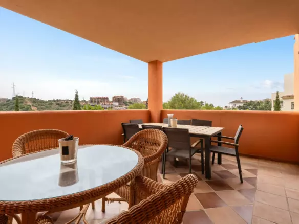 3-bedroom Apartment In Marbella, Spain (133 M²)