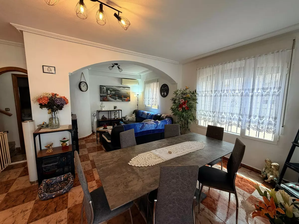3-bedroom Villa In Orihuela, Spain (70 M²)