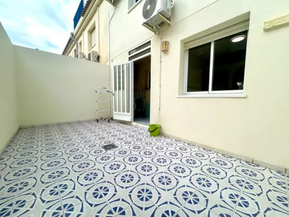 3-bedroom Town House In Orihuela, Spain (105 M²)
