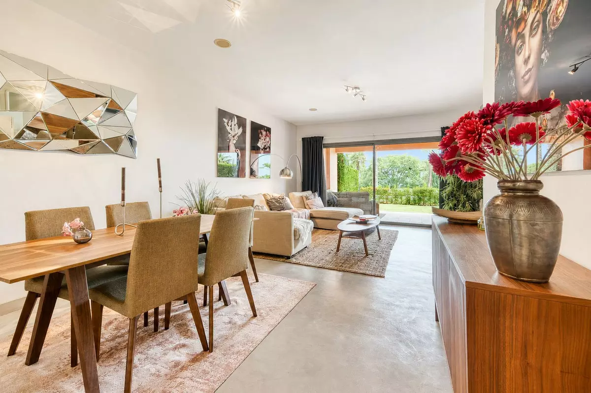 2-bedroom Apartment In Málaga, Spain (117 M²)