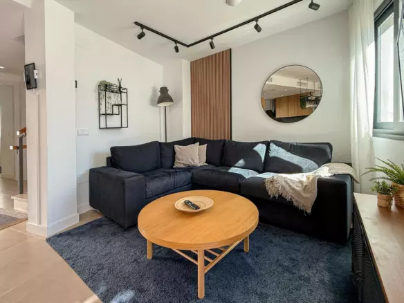 3-bedroom Town House In Estepona, Spain (153 M²)