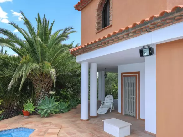 3-bedroom Villa In Guaro, Spain (250 M²)