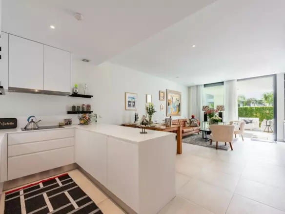 2-bedroom Apartment In Estepona, Spain (112 M²)