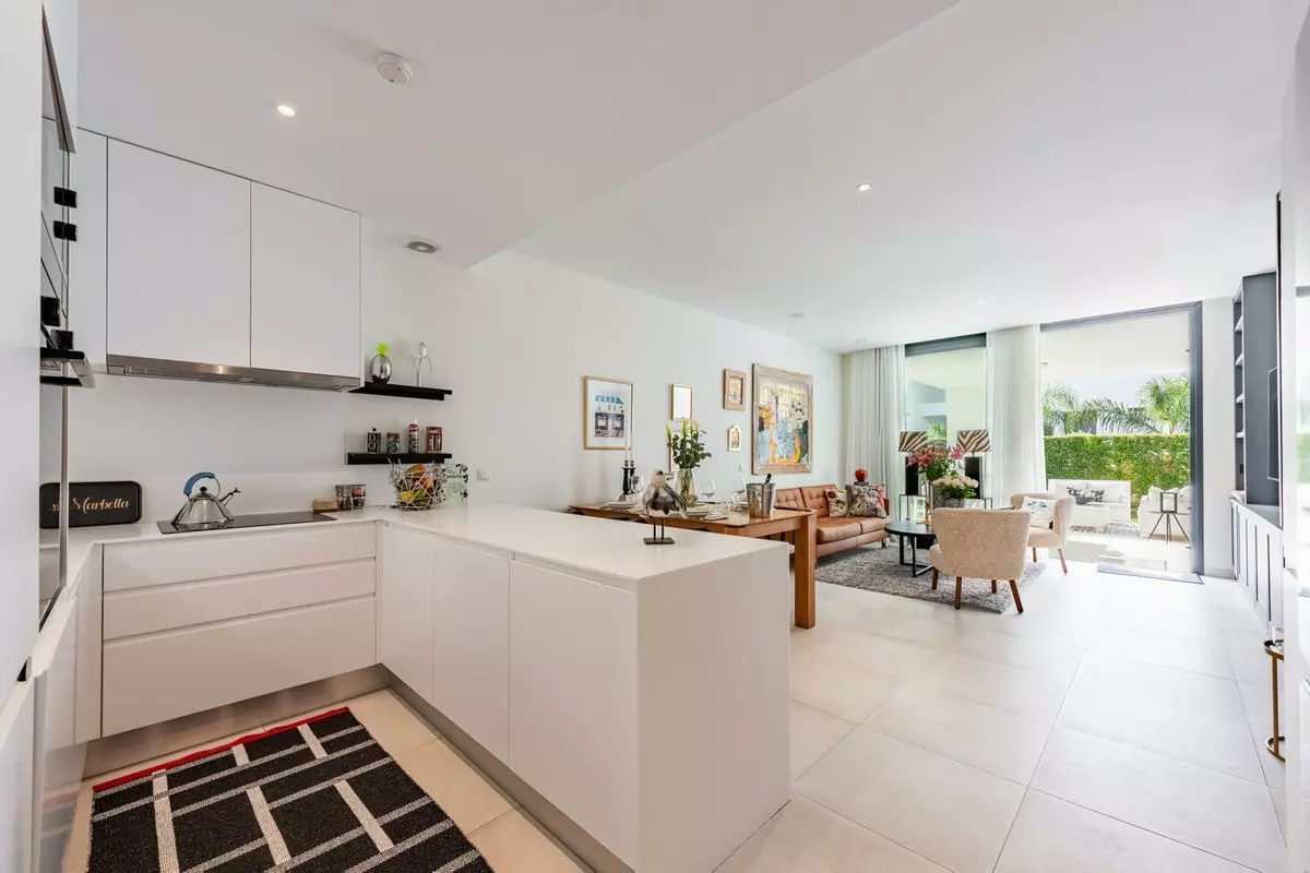 2-bedroom Apartment In Estepona, Spain (112 M²)