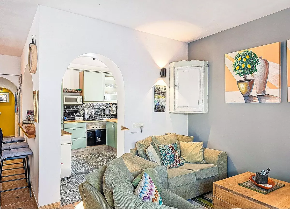 3-bedroom Villa In Cómpeta, Spain (141 M²)