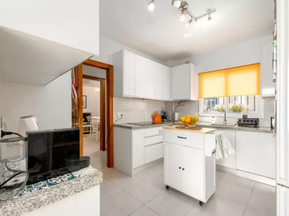 5-bedroom Town House In Alhaurín El Grande, Spain (169 M²)