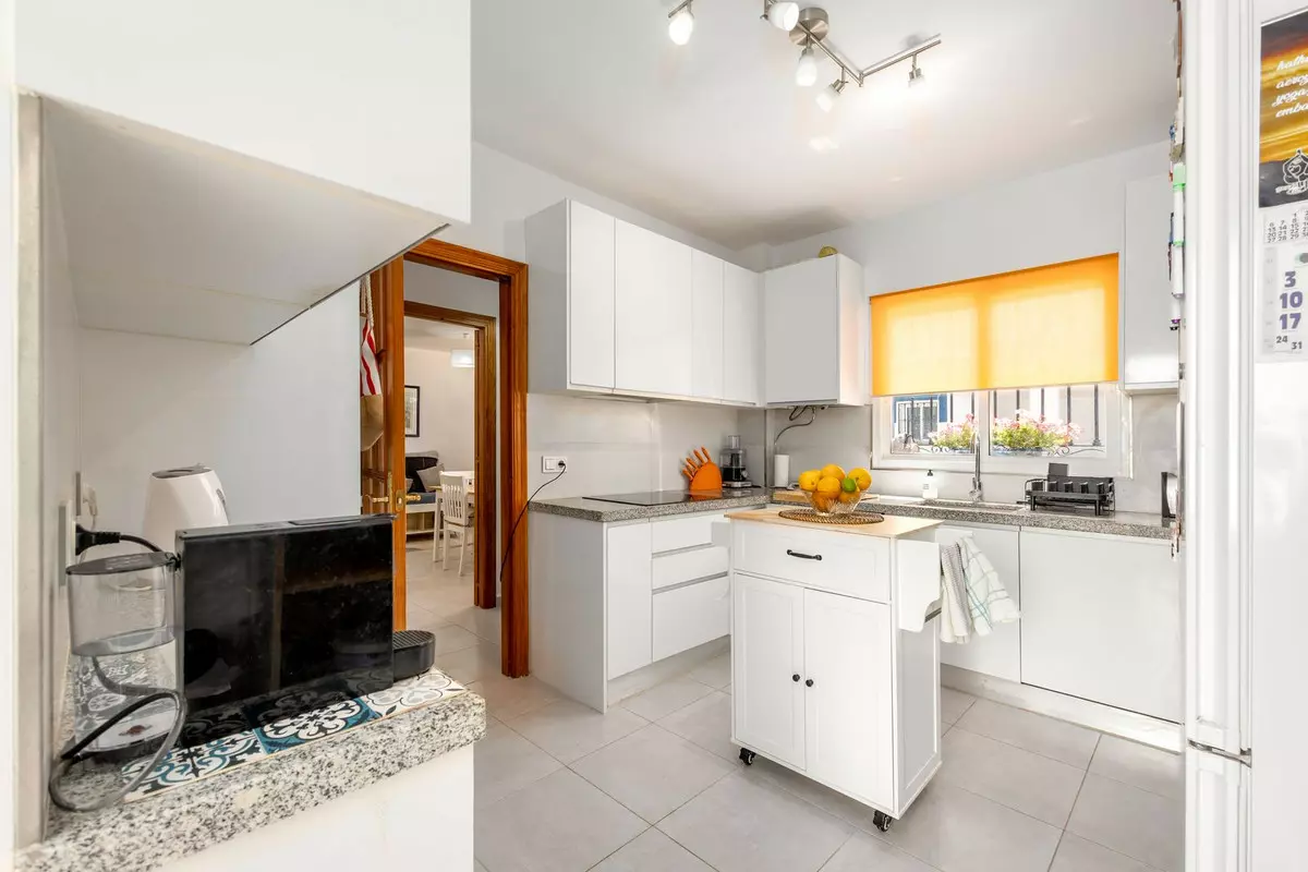 5-bedroom Town House In Alhaurín El Grande, Spain (169 M²)