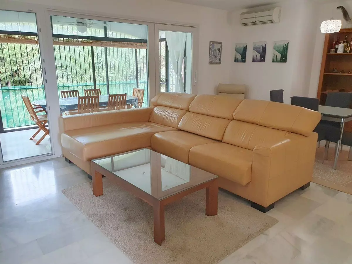 2-bedroom Apartment In Estepona, Spain (99 M²)