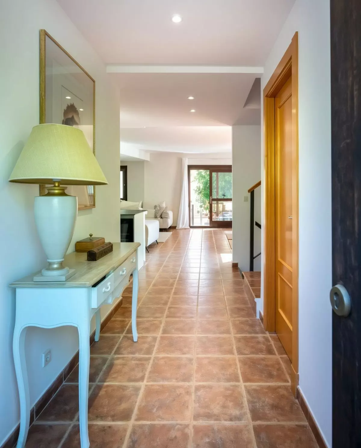 ShowFeedImage-9157cf 4-bedroom Villa In Estepona, Spain (240 M²)