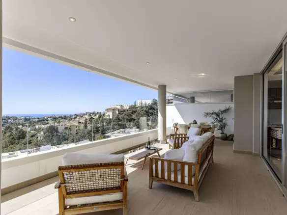3-bedroom Apartment In Benahavis, Spain (160 M²)