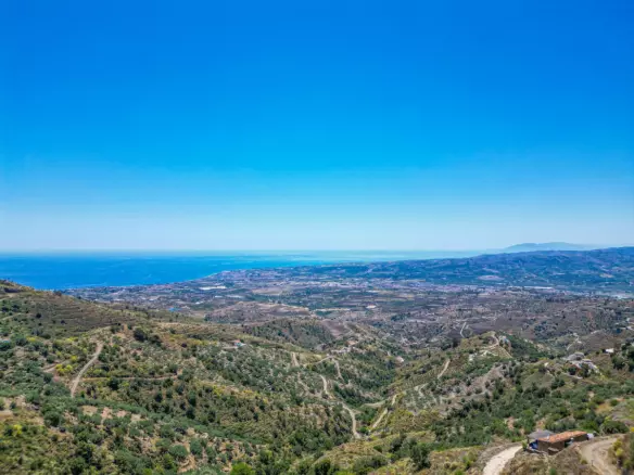4-bedroom Villa In Vélez – Málaga, Spain (298 M²)