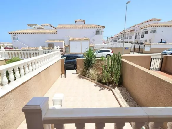 2-bedroom Apartment In Orihuela, Spain (79 M²)
