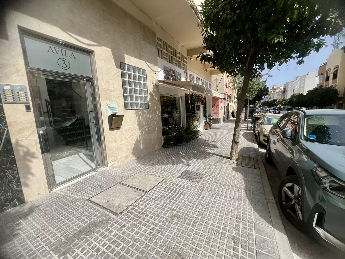 3-bedroom Apartment In Málaga, Spain (90 M²)