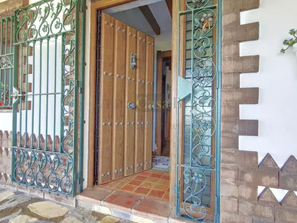 4-bedroom Villa In Canillas De Albaida, Spain (331 M²)