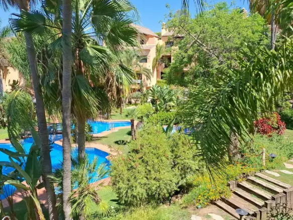 3-bedroom Apartment In Estepona, Spain (138 M²)