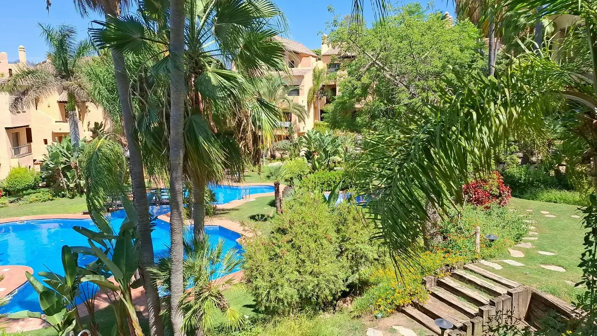 3-bedroom Apartment In Estepona, Spain (138 M²)