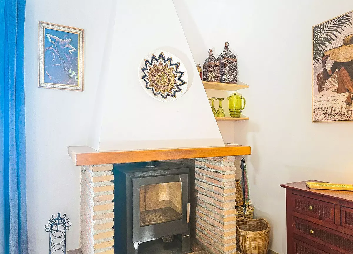 3-bedroom Villa In Cómpeta, Spain (141 M²)