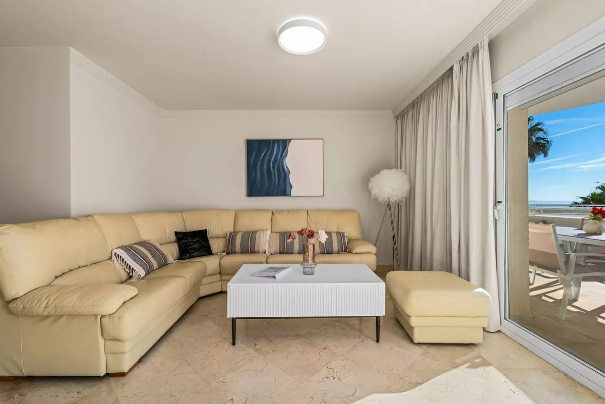 2-bedroom Apartment In Estepona, Spain (93 M²)