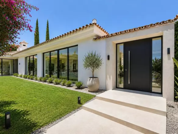 2-bedroom Villa In Benahavis, Spain (266 M²)