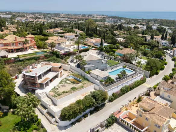 5-bedroom Villa In Estepona, Spain (543 M²)