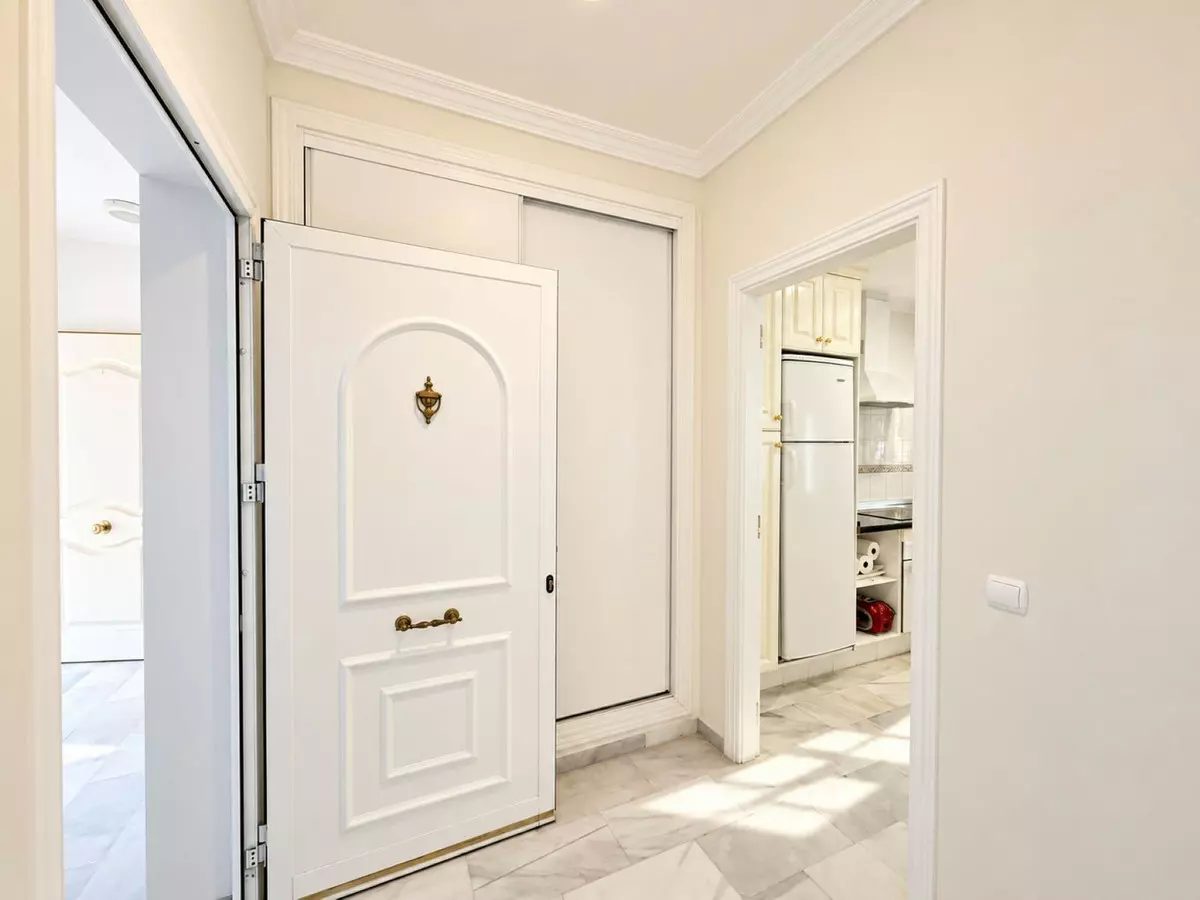 2-bedroom Apartment In Estepona, Spain (89 M²)