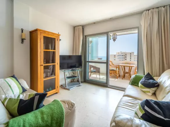 4-bedroom Apartment In Torremolinos, Spain (89 M²)