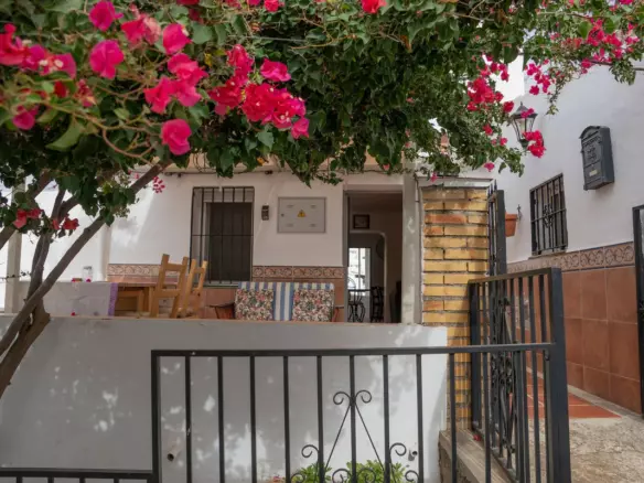 2-bedroom Town House In Álora, Spain (99 M²)