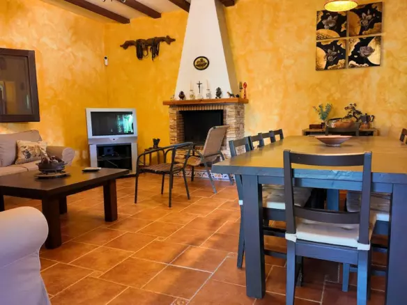 2-bedroom Country House In Álora, Spain (61 M²)