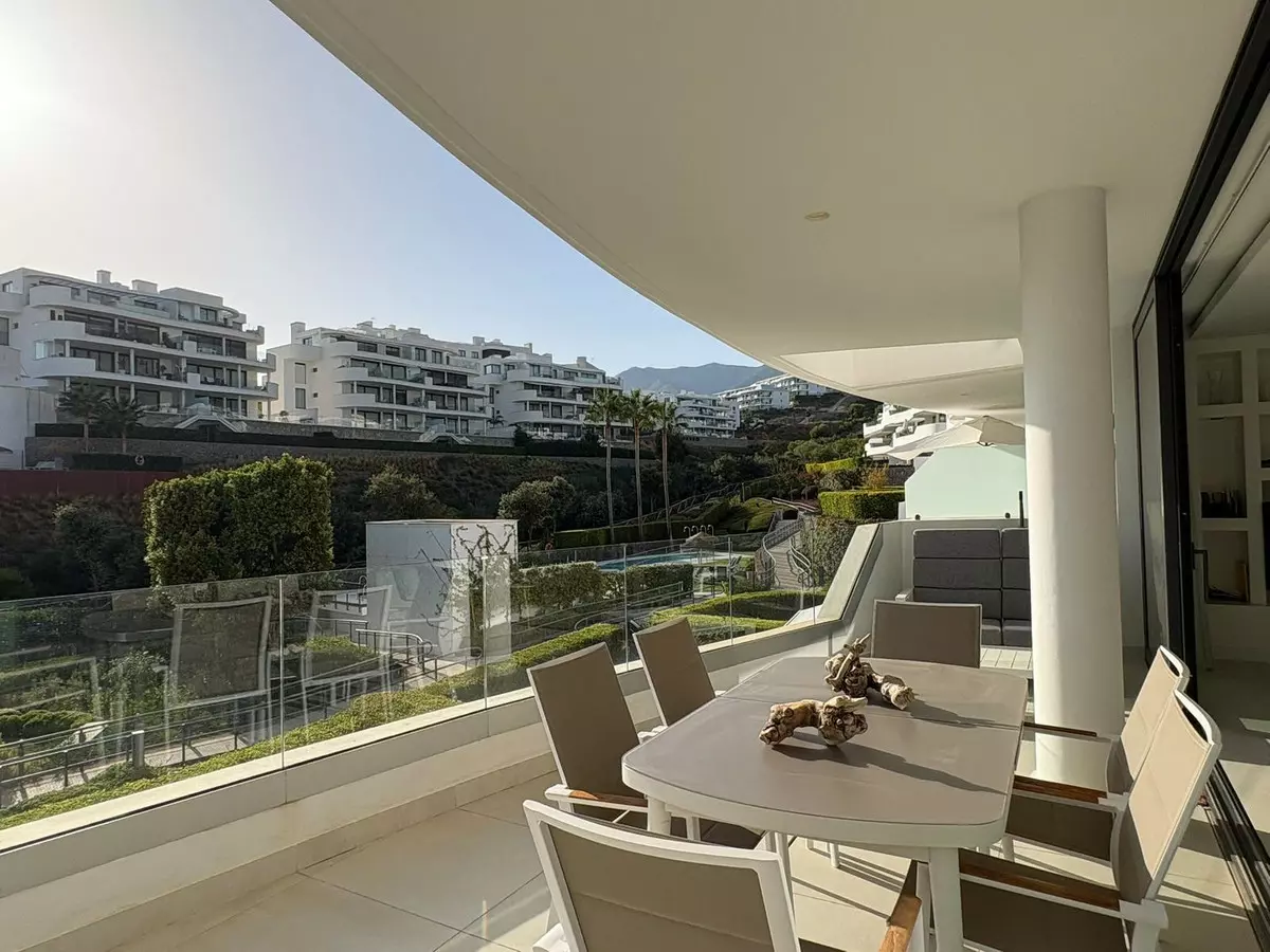 2-bedroom Apartment In Fuengirola, Spain (97 M²)