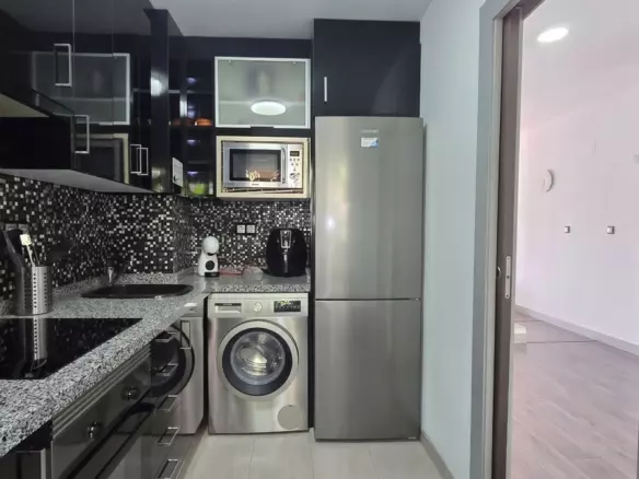 3-bedroom Apartment In Torremolinos, Spain (114 M²)