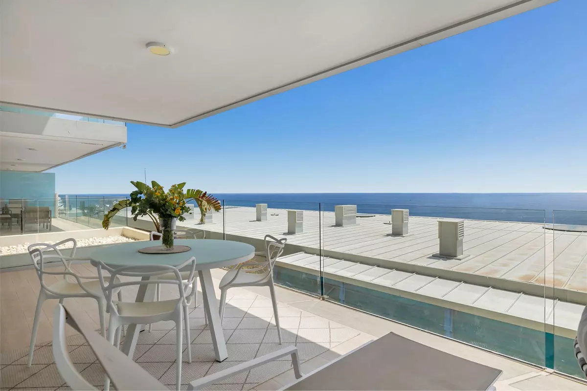 3-bedroom Apartment In Fuengirola, Spain (130 M²)