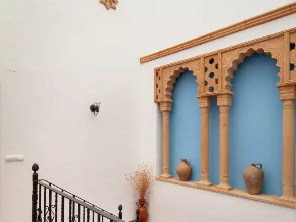 5-bedroom Country House In Serrato, Spain (312 M²)