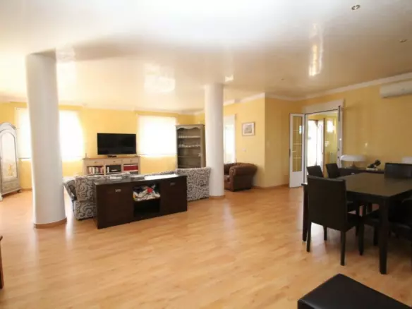 5-bedroom Villa In Orihuela, Spain (440 M²)