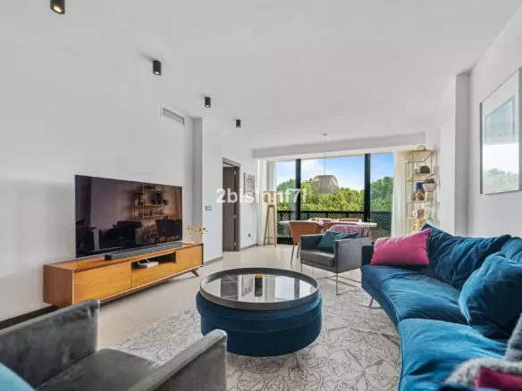 3-bedroom Apartment In Marbella, Spain (98 M²)