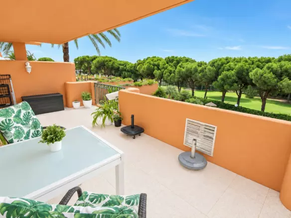 2-bedroom Apartment In Marbella, Spain (118 M²)